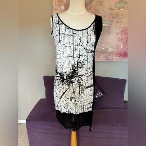 Motto Black and white sleeveless Print Mid Length‎ Dress Size M (10)